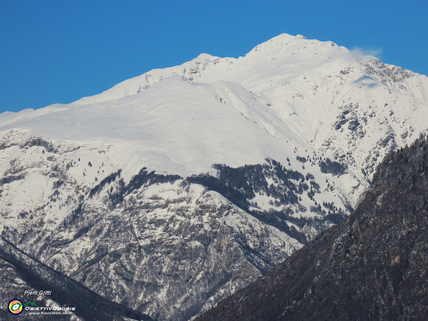 16 Menna (2300 m) innevata.JPG
